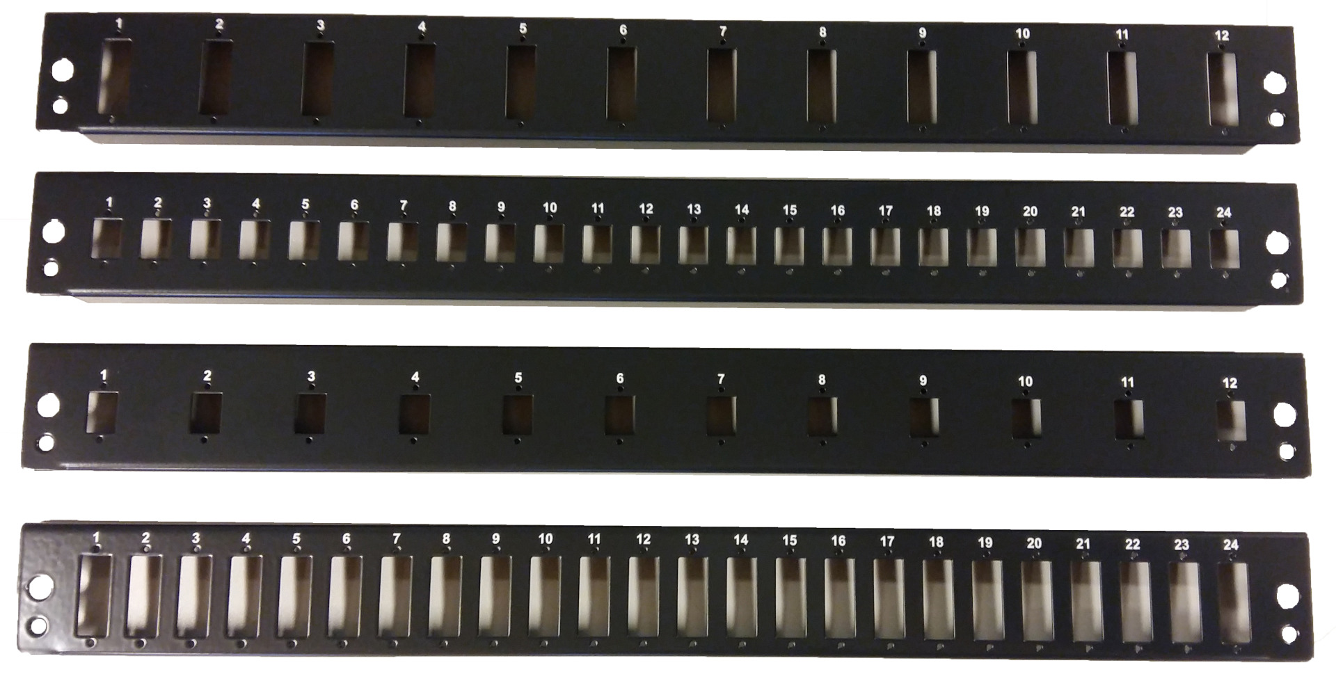 Frontplate 1U 12 x SC-S / LC-D Black