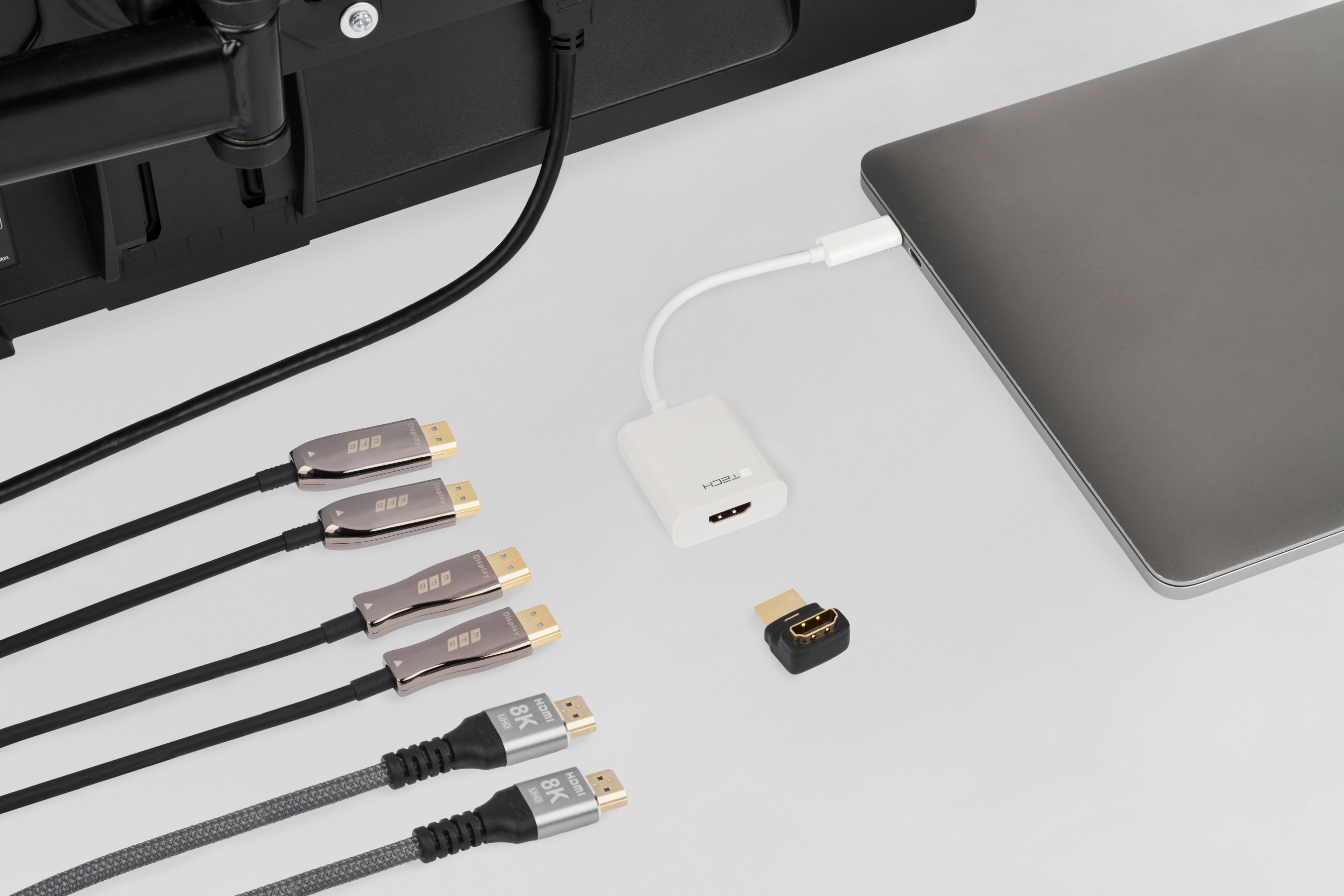 HDMI-kabler og -adaptere i høj kvalitet fra EFB-Elektronik - herunder 8K HDMI, USB-C til HDMI-adapter og retvinklet stik til professionelle AV-forbindelser